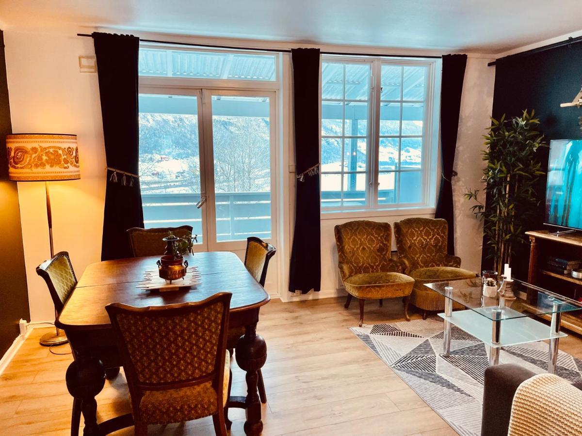Lilandtunet Gjestgiveri Liland  Buitenkant foto