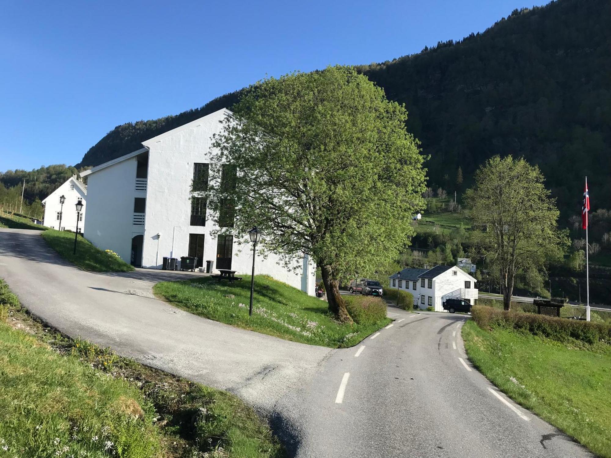 Lilandtunet Gjestgiveri Liland  Buitenkant foto